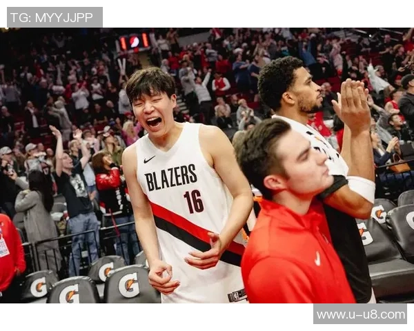 开拓者勇士赛后杨瀚森与波杰姆互动尽显默契与友谊